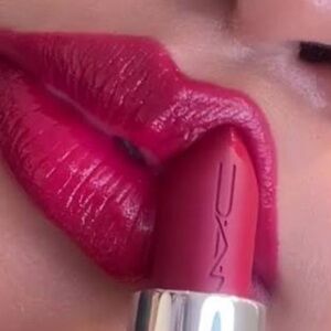 💘💋Mac Lovers Only Amplified Cream Lipstick